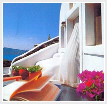 Luxury accommodation in Santorini