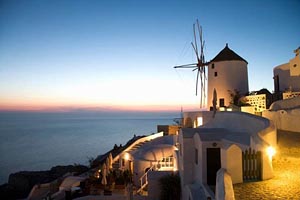Sunset view in Oia (Ia) in Santorini
